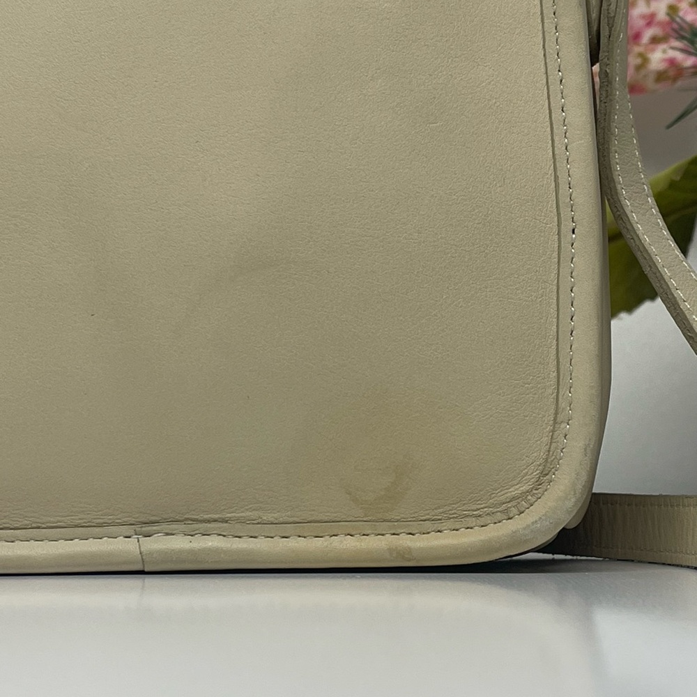 Vintage Coach Turn-lock Companion Flap, 9076 Crossbody Bag - Picture 14 of 14
